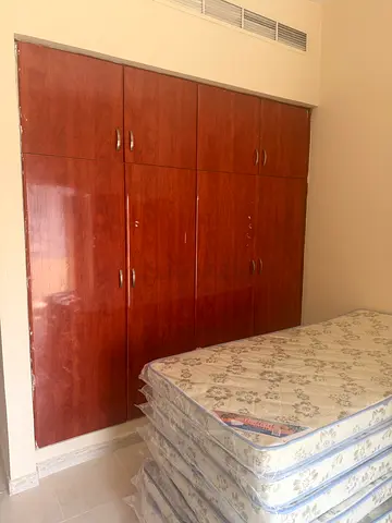 Executive Batchelor Room available Near Madina Mall