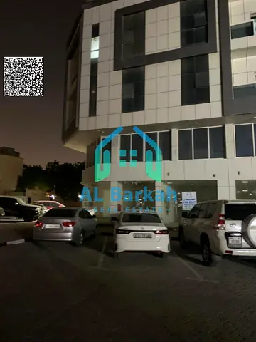 بناية سكني تجاري للبيع في المويهات | زاوية | دخل 700 ألف