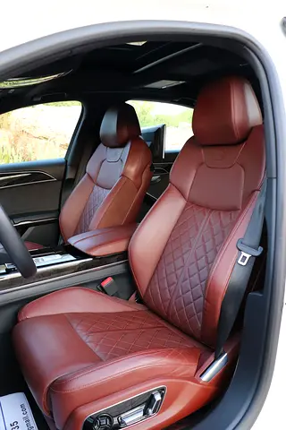 صورة مصغرة 12 لـ 2019 AUDI A8