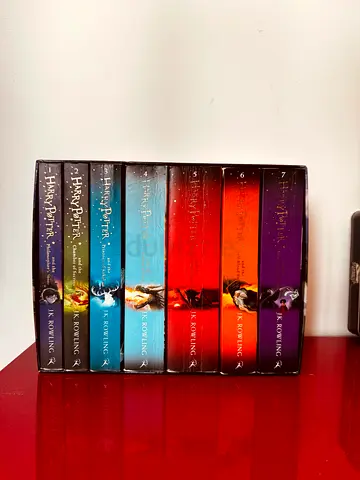 Harry Potter Complete 7-Book Box Set – J.K. Rowling