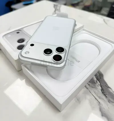 Iphone 17 pro max 256 silver