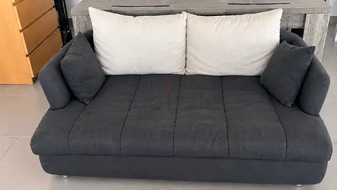 2 and 3-Seater Sofa / Couch in Good Condition