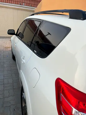 صورة 4 لـ 2012 Toyota RAV 4