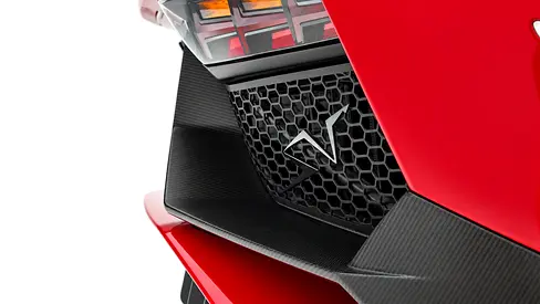 2016 Lamborghini AVENTADOR thumbnail 15