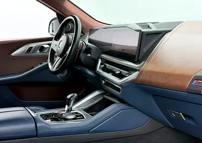 صورة 7 لـ 2023 BMW XM