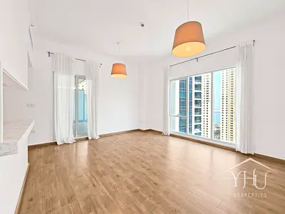 Penthouse | Full Marina Views | High Floor