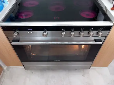 Siemens iq700 five burner cooker electric ceramic 90cm