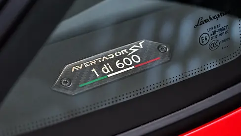 2016 Lamborghini AVENTADOR thumbnail 14