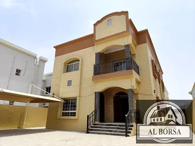 🏡 للإيجار فيلا في الروضة 2 – عجمان، 5 غرف ماستر + مجلس + صالة + غرفة خادمة، طرف.