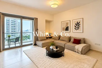 Separate Living Area | 700+SQFT | Vacant