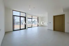 Single Row | On Park & Pool | Internal