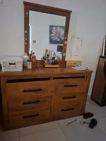 Dressing table