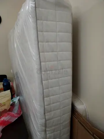 King size IKEA mettres perfect condition 180x20 cm