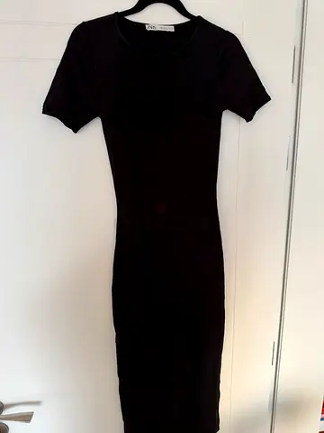 ZaraSimple Black Short-Sleeve long Bodycon Dress - Size M