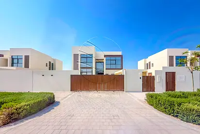 √ V4 SELECT| Single Row Villa - Big Plot√