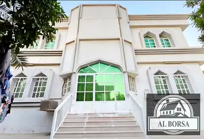 🏡 للبيع فيلا في المويهات 3 – عجمان 7 غرف نوم ماستر + صالة + مجلس + مطبخ فاخر + غرفة خادمة، جاهزة للسكن فورا.