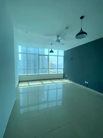 🌊 للبيع | شقة مميزة بإطلالة بحرية في برج الشاطئ 2 – الخان، الشارقة 🌊