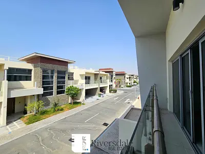 Lavish-4BHK+Maid-Mangrove View