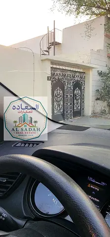 للبيع بيت في ام خنور في ٤غرف وصالة ومجلس ومطبخ مساحة 2500 موجر 30000 الف مطلوب في 480000 الف