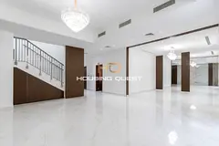 5 bed Villa | Ready to Move in | Prime location