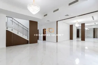 5 bed Villa | Ready to Move in | Prime location