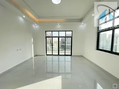 فيلا للايجار في موقع متميز جدا قريب من الخدمات