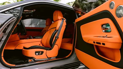 صورة 10 لـ 2024 ROLLS-ROYCE SPECTRE