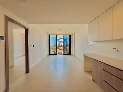 High Floor | Cozy Living | Golf View