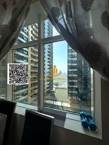 شقة مميزة للبيع في أبراج الهورايزون – عجمان  فرصة مميزة لامتلاك شقة واسعة في موقع حيوي داخل أبراج الهورايزون، مناسبة للسكن العائلي أو للاستثمار،