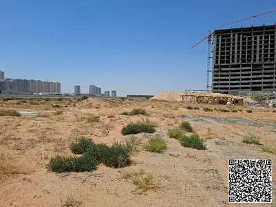 أرض سكني تجاري بيع/تصريح أرضي +4/ممكن يتعمل أبراج سكنية و تجارية و مول و مستشفى/سعر مميز /على شارع