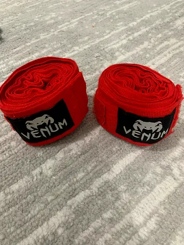 Venum wraps