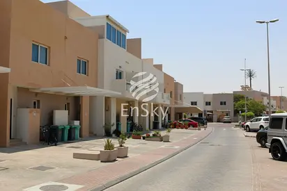 3BR Villa / Contemporary / Single Row / vacant