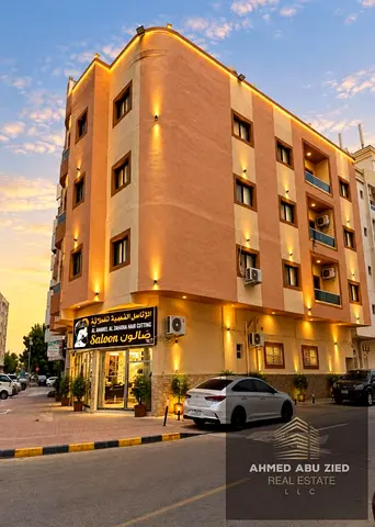 بناية سكنية تجارية للبيع في النعيمية 2 – عجمان | 19 شقة + 3 محلات | دخل 432,500 درهم