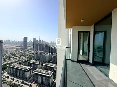 HIGH FLOOR | BURJ KHALIFA & LAGOON VIEWS