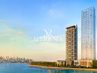 WATERFRONT LIVING | STUNNING SEA & SKYLINE VIEWS