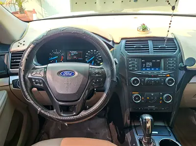 2019 FORD EXPLORER photo 10