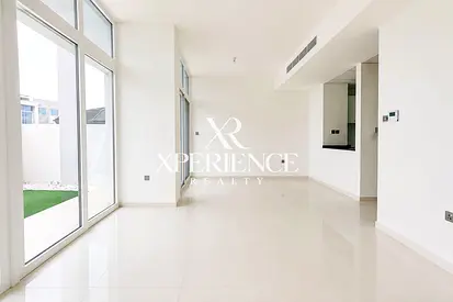MODERN TOWNHOUSE | SPACIOUS LAYOUT | AMARGO