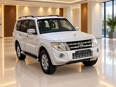 2014 MITSUBISHI PAJERO GCC SPECS IN EXCELLENT CONDITION