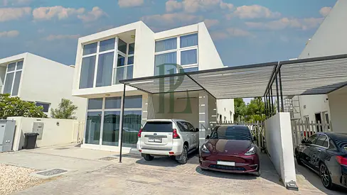 Vacant | Independent Villa 6 BR+M | Furnished