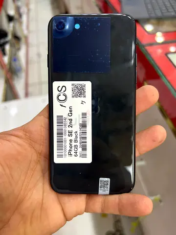 iPhone SE 2nd Gen 64GB - Black (Used)