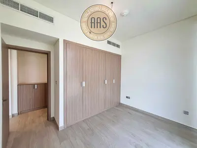 Attractive Layout | High Floor | Chiller FREE | 70k in 04 Cheques