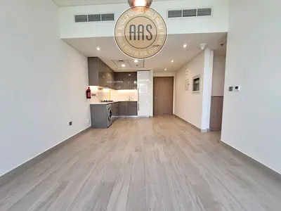 Attractive Layout | High Floor | Chiller FREE | 70k in 04 Cheques