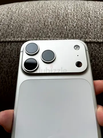 iPhone 17 pro max