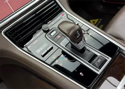 2018 Porsche PANAMERA — миниатюра 17