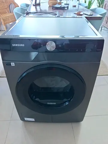 Samsung 9kg dryer heat pump with WiFi model