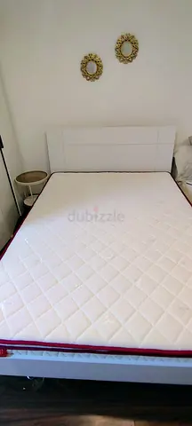 Queen Size Bed  - Modern White - Sturdy & Like New