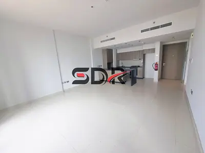 Elegant Designed 1 BR with Balcony | Parking