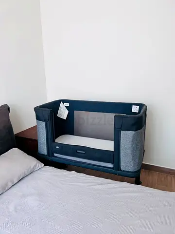 Chicco Next2Me Forever Crib in grey