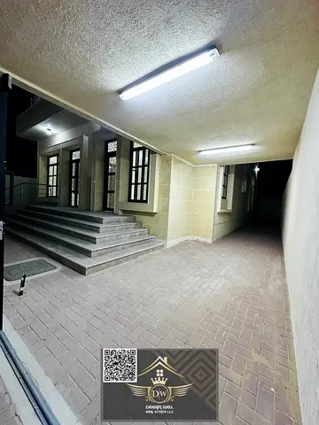 5 BEDROOM