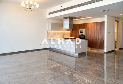 Vacant | Bright Layout | Multiple Views